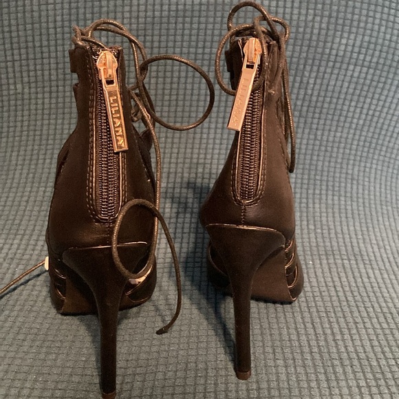 Shoes - Picture 2 of 2